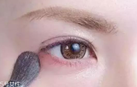 兔子腮紅怎么畫才可愛？中年少女必備腮紅畫技