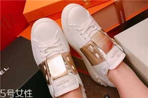 華倫天奴鞋子磨腳嗎？穿上它你就是仙女