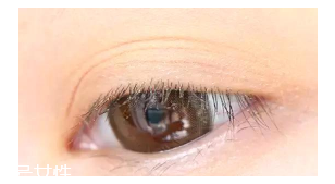 2018奶茶妝怎么畫？偽素顏撩漢妝容畫法