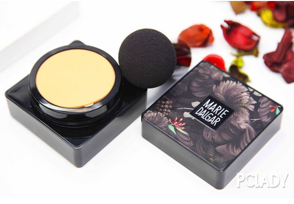 瑪麗黛佳小蘑菇粉底霜好用嗎？可愛又好用