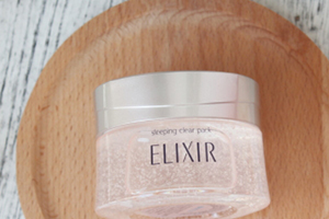 怡麗絲爾睡眠面膜哪款好？保濕美白抹茶款pk