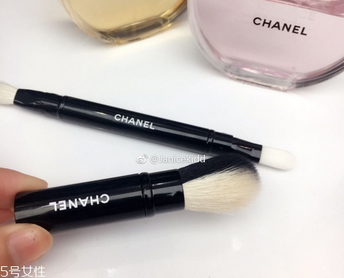 香奈兒時尚玩色顏彩盤試色 以公路旅行為設(shè)計靈感 香奈兒時尚玩色顏彩盤試色 以公路旅行為設(shè)計靈感