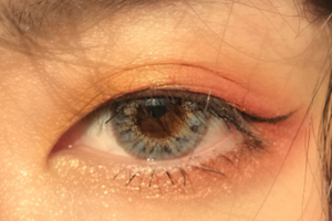 2018暖冬妝容怎么畫？敲溫暖的眼妝畫法