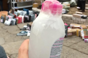 網(wǎng)購卸妝水凍成冰坨，化妝品該怎么保存？