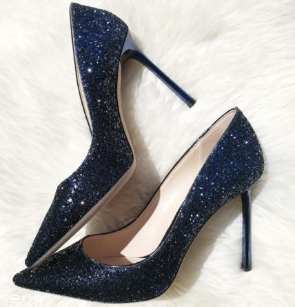 jimmy choo是奢侈品嗎？穿著不會(huì)痛的高跟鞋