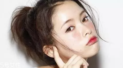 腮紅顏色怎么選？這幾招學(xué)會一個就ok