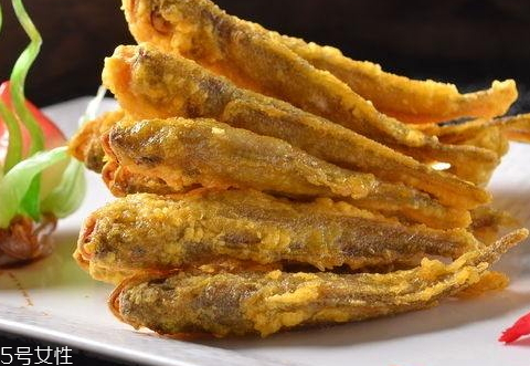小黃魚(yú)怎么炸到魚(yú)刺酥脆 酥脆小黃魚(yú)的竅門
