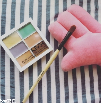 遮瑕刷怎么用？這樣才會(huì)均勻無刷痕