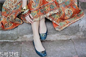 tory burch鞋子價格 輕奢界的鼻祖品牌 tory burch鞋子價格 輕奢界的鼻祖品牌