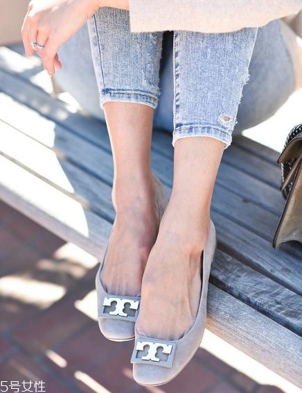 tory burch鞋子價格 輕奢界的鼻祖品牌 tory burch鞋子價格 輕奢界的鼻祖品牌