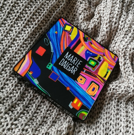 瑪麗黛佳多米諾眼影好用嗎？超美超好畫