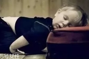 睡覺(jué)時(shí)流口水是什么病？要看嚴(yán)重程度