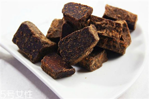 黑糖為什么比紅糖貴？經期吃紅糖好還是黑糖好？