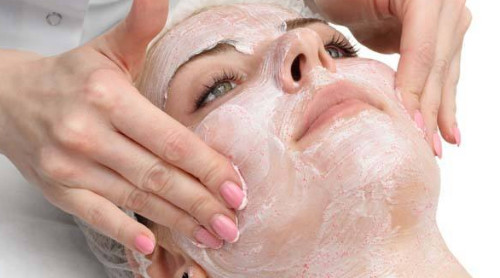 冬天怎么敷面膜效果最好？天冷護膚小常識