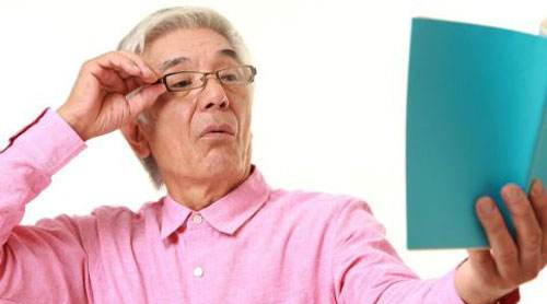 兩人共用一副老花鏡好不好？這些誤區(qū)年輕人也犯