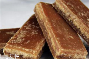 阿膠可以和紅糖一起吃嗎？煮紅糖水要放多少紅糖？