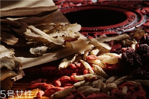 血?dú)獠蛔阍趺凑{(diào)理？5招調(diào)理好氣血