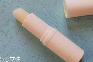 潤唇膏吃了會(huì)中毒嗎？劑量小不會(huì)有事