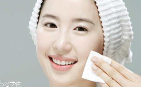 sk2神仙水是精華還是水？神仙水其實(shí)是一種精華水