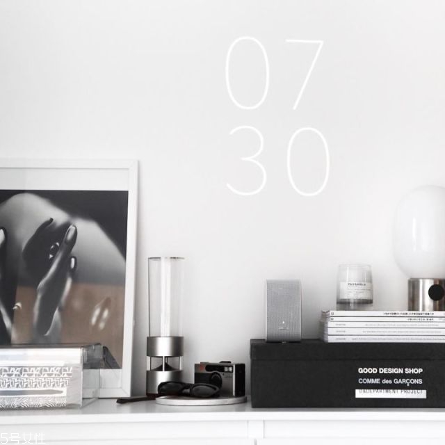 男生極簡風穿搭圖片 基礎(chǔ)色穿衣搭配 男生極簡風穿搭圖片 基礎(chǔ)色穿衣搭配