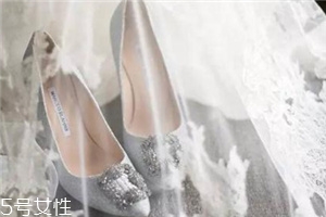 manolo blahnik是奢侈品嗎？大牌女星最熱衷的高跟鞋