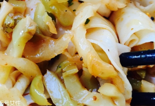 阿寬紅油面皮怎么泡？需要泡足這么長(zhǎng)時(shí)間