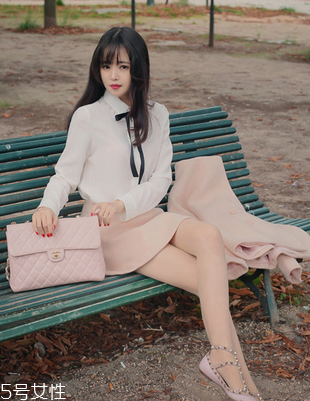 紅花逍遙片要吃多久？依據(jù)個人實際情況定