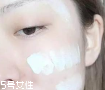 妝前乳致痘嗎？長(zhǎng)痘體質(zhì)不要用妝前乳