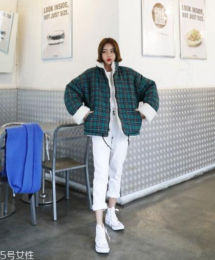 短款格子外套怎么搭配？各種風(fēng)格隨意切換