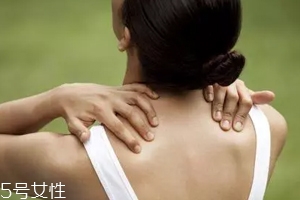 肩膀痛是肝癌信號(hào)嗎？反復(fù)不見好要警惕