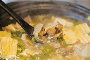 冬天吃燉菜的好處 不僅味美營(yíng)養(yǎng)價(jià)值也高 冬天吃燉菜的好處 不僅味美營(yíng)養(yǎng)價(jià)值也高