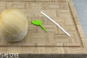 泰國烤椰子多少錢一個？味道非常特別