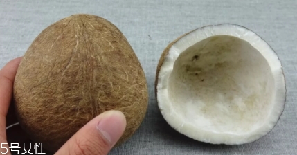 泰國烤椰子多少錢一個？味道非常特別