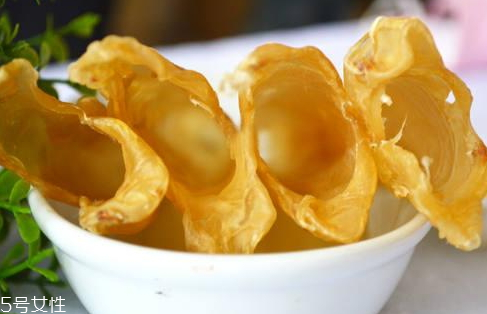 黃花膠是什么魚(yú)的膠 黃魚(yú)肚子中的魚(yú)鰾 黃花膠是什么魚(yú)的膠 黃魚(yú)肚子中的魚(yú)鰾