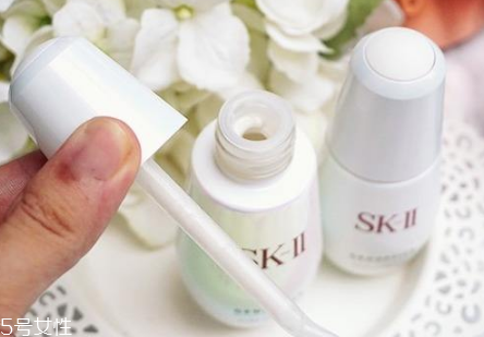 sk2小燈泡和小銀瓶哪個好？sk2小燈泡使用測評