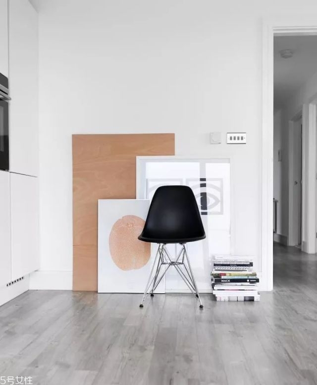 男生極簡風穿搭圖片 基礎(chǔ)色穿衣搭配 男生極簡風穿搭圖片 基礎(chǔ)色穿衣搭配