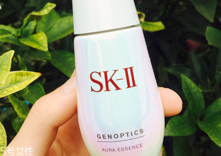 sk2小燈泡和小銀瓶哪個好？sk2小燈泡使用測評