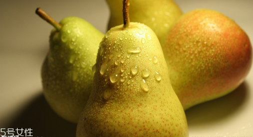 減肥一天吃幾個(gè)梨子？怎樣吃梨子減肥？