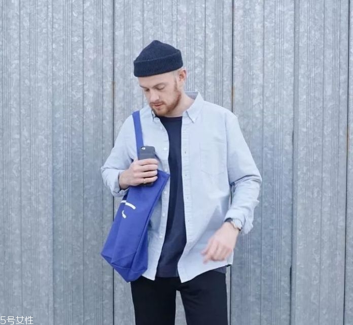 男生極簡風穿搭圖片 基礎(chǔ)色穿衣搭配 男生極簡風穿搭圖片 基礎(chǔ)色穿衣搭配