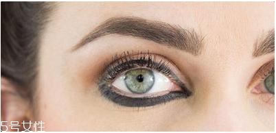 2018最流行的眼線畫法有幾種？新手最容易犯的眼線誤區(qū)