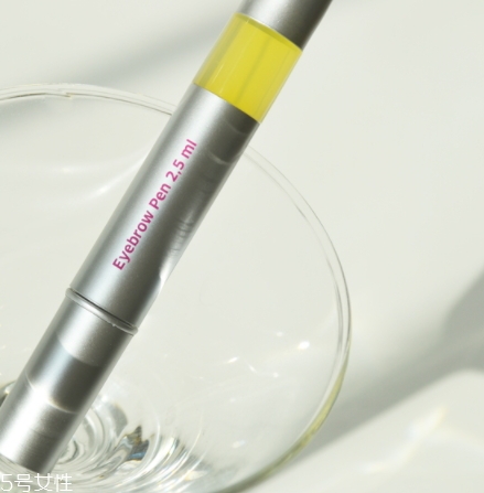 睫毛增長(zhǎng)液會(huì)有黑眼圈嗎？請(qǐng)小心使用