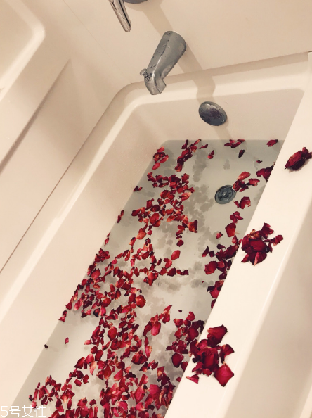 冬季泡澡日本各類(lèi)入浴劑大全 泡澡也要詩(shī)情畫(huà)意 冬季泡澡日本各類(lèi)入浴劑大全 泡澡也要詩(shī)情畫(huà)意