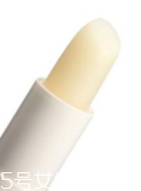 潤唇膏能用手涂嗎？效果不好還不衛(wèi)生