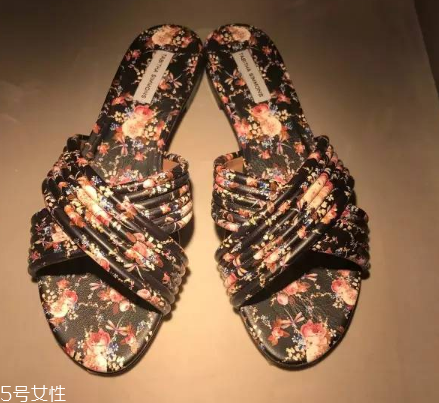 tabitha simmons鞋子多少錢？美到骨子里的高跟鞋