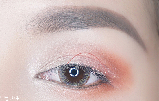 內眼線用什么畫比較好？眼線怎么畫簡單又好看教程