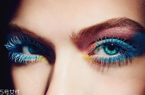 眼線筆暈妝怎么辦？眼線暈色處理方法