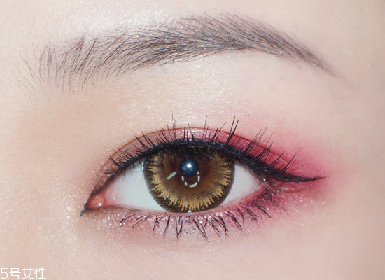 如何畫出完美眼線？一分鐘學(xué)會四種眼線畫法