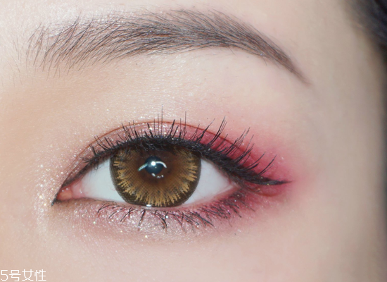 如何畫出完美眼線？一分鐘學(xué)會四種眼線畫法