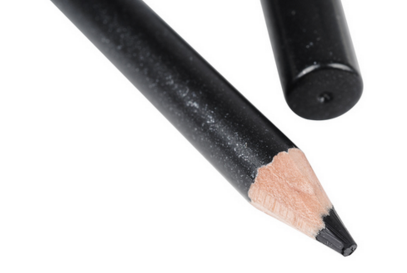 眼線液和眼線筆哪個(gè)好用？眼線長(zhǎng)度決定風(fēng)格