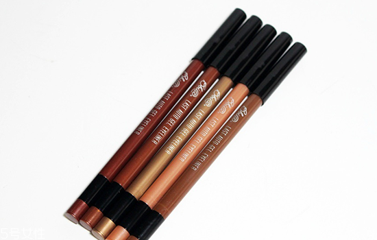 內(nèi)雙用眼線筆還是眼線液好？好用眼線筆推薦